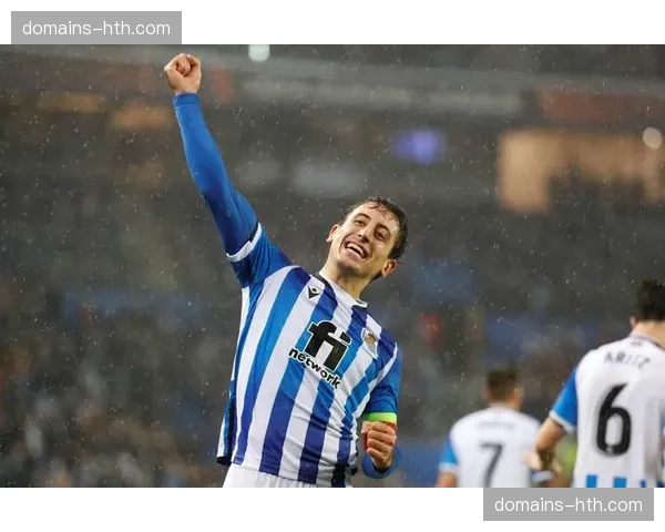 阿拉维斯定位球战术:布迪米尔点射前的进攻组织